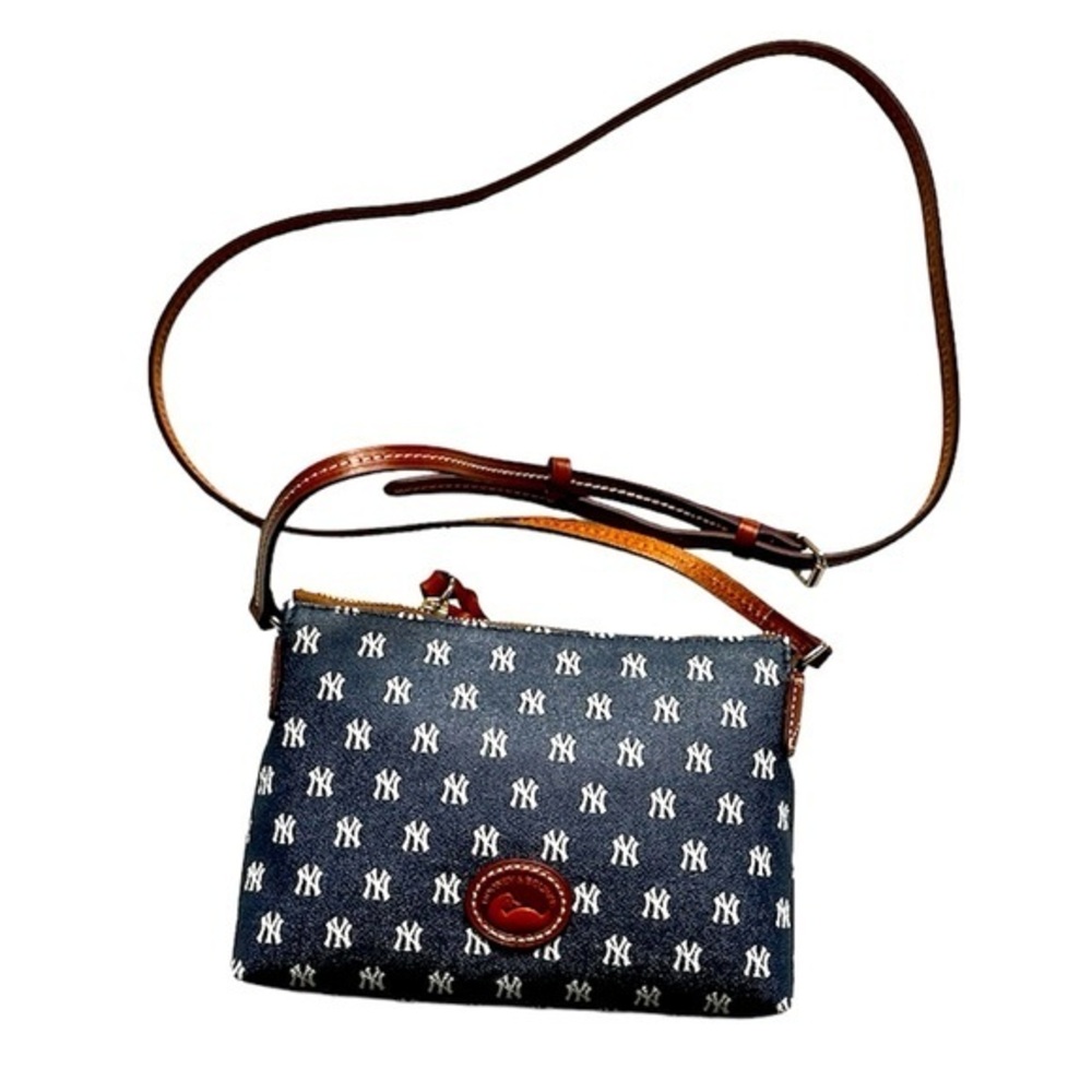 DOONEY & BOURKE MLB YANKEES CROSSBODY BAG COLLAB